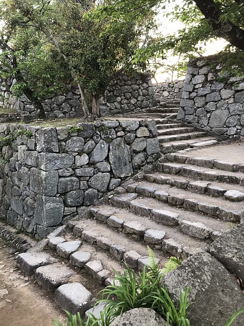 松坂城本丸下段から本丸にいたる階段
