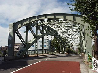 小名木川の隅田川口に架かる橋「萬年橋」
