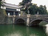皇居外苑・正門石橋